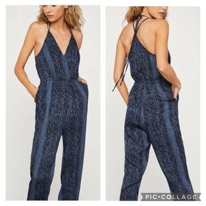 BCBGMAXAZRIA Jumpsuit Halter Cropped Python Snakeskin Navy Blue S Party Brunch